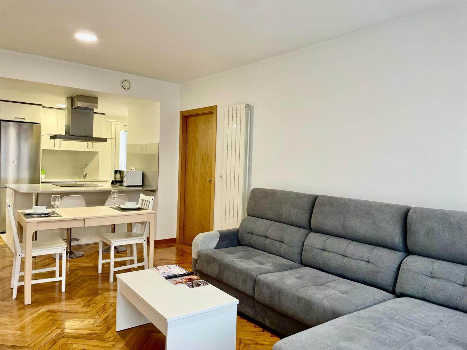 Apart-hotel Cíes García Barbón 73 - Flats With Services *