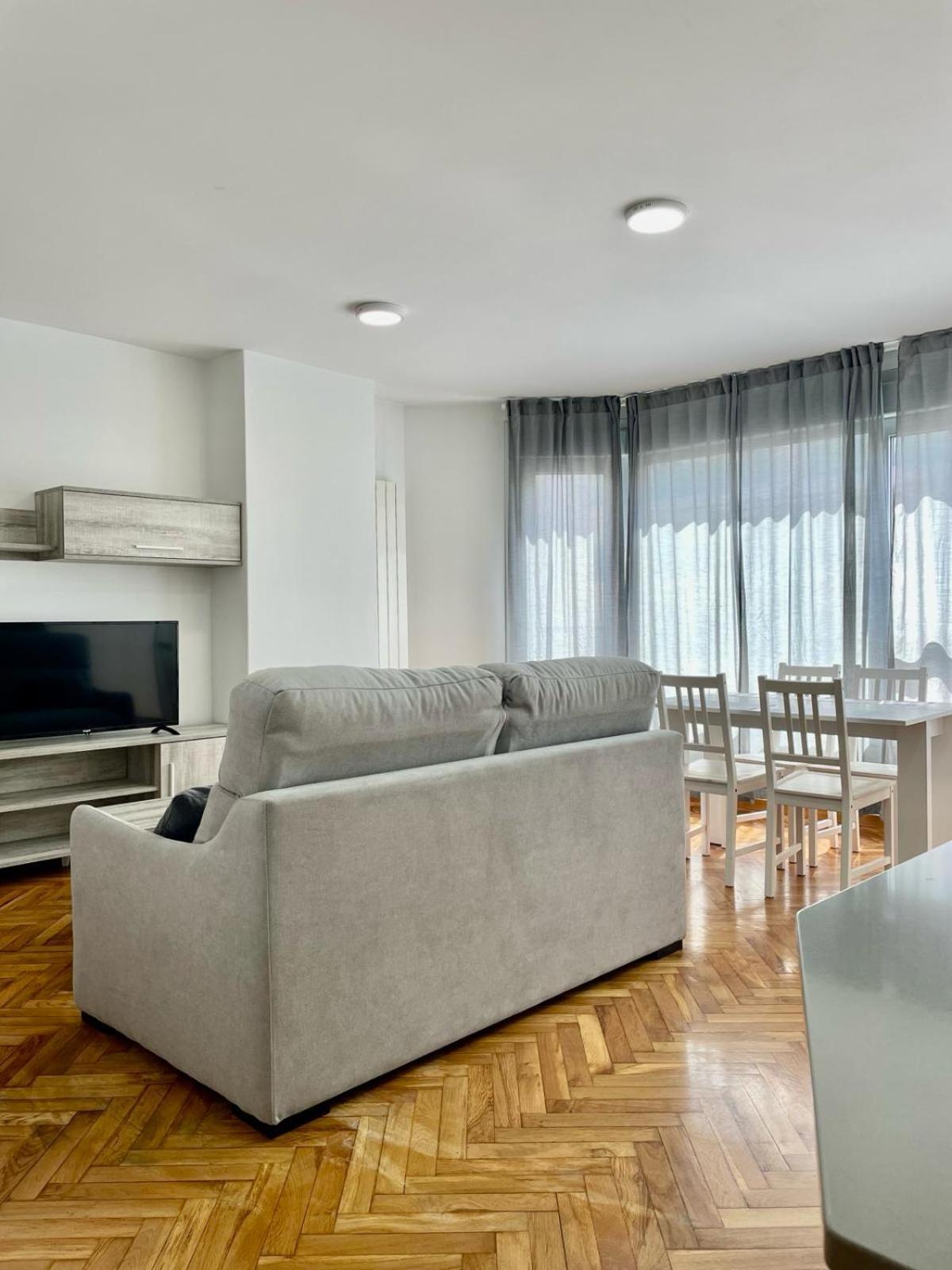 Cíes García Barbón 73 - Flats With Services Apart-hotel